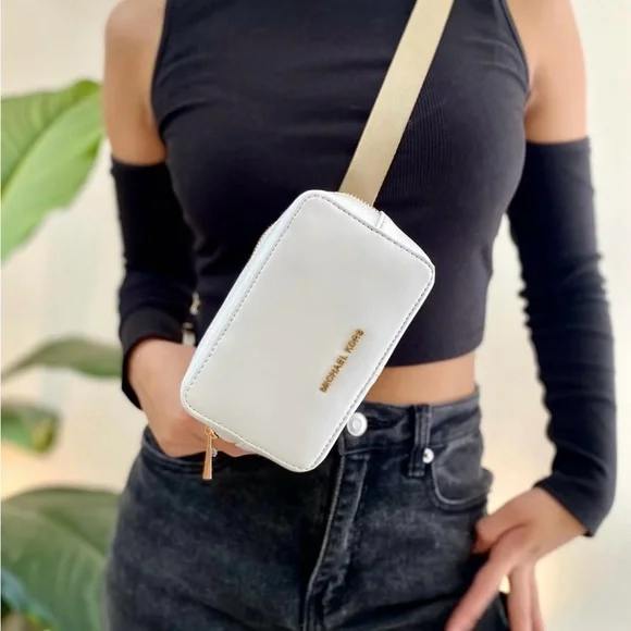 NWT Michael Kors White Leather Belt Bag with Gold Accents - Picture 2 of 8